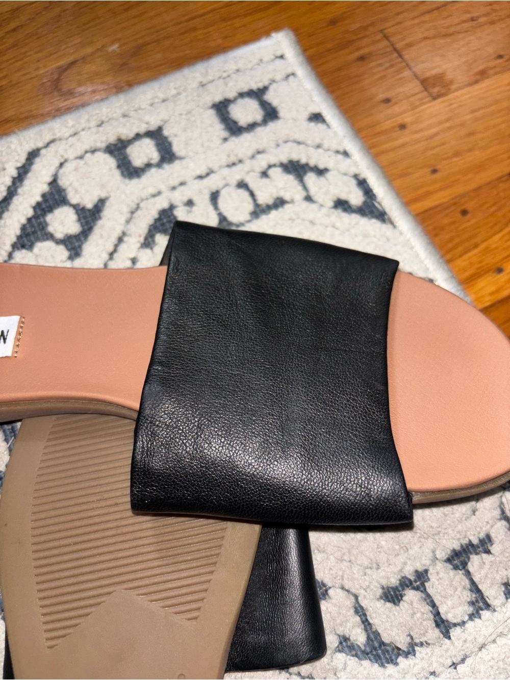 Steve Madden Black Slide Sandals KAILEY size 8 like NEW - Picture 3 of 3